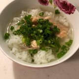 夜食にぴったり鮭茶漬け